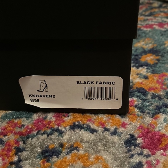 Kendall +Kylie booties - Picture 6 of 9